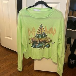 Def Leppard Lime Green Long Sleeve Cropped Graphic Tee - Brand: Daydreamer